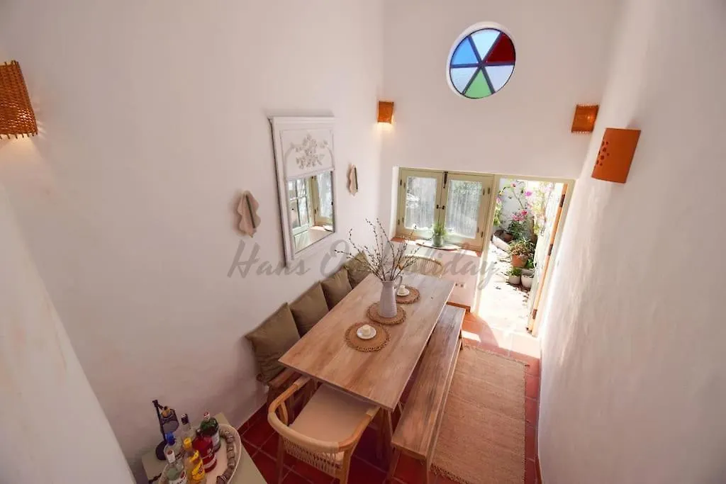Calle Alta 37, Frigiliana Luxury 3 Bedroom Center Townhouse With Large Terrace And Sea Views Hansonholiday Rentals