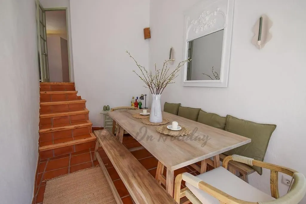 Calle Alta 37, Frigiliana Luxury 3 Bedroom Center Townhouse With Large Terrace And Sea Views Hansonholiday Rentals Ferienhaus
