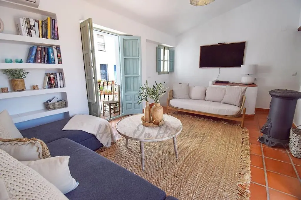 Calle Alta 37, Frigiliana Luxury 3 Bedroom Center Townhouse With Large Terrace And Sea Views Hansonholiday Rentals Ferienhaus