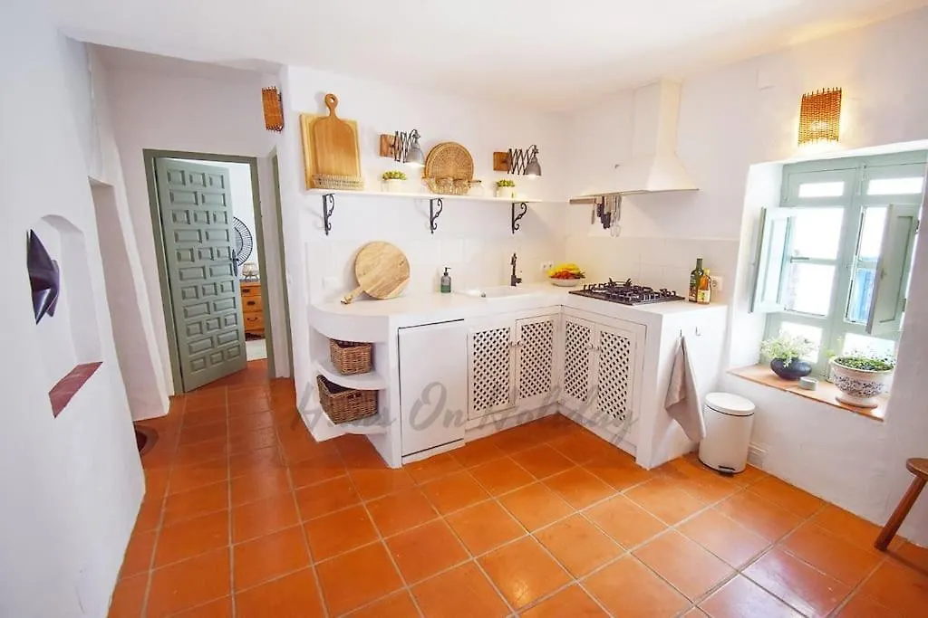 Calle Alta 37, Frigiliana Luxury 3 Bedroom Center Townhouse With Large Terrace And Sea Views Hansonholiday Rentals Spanien